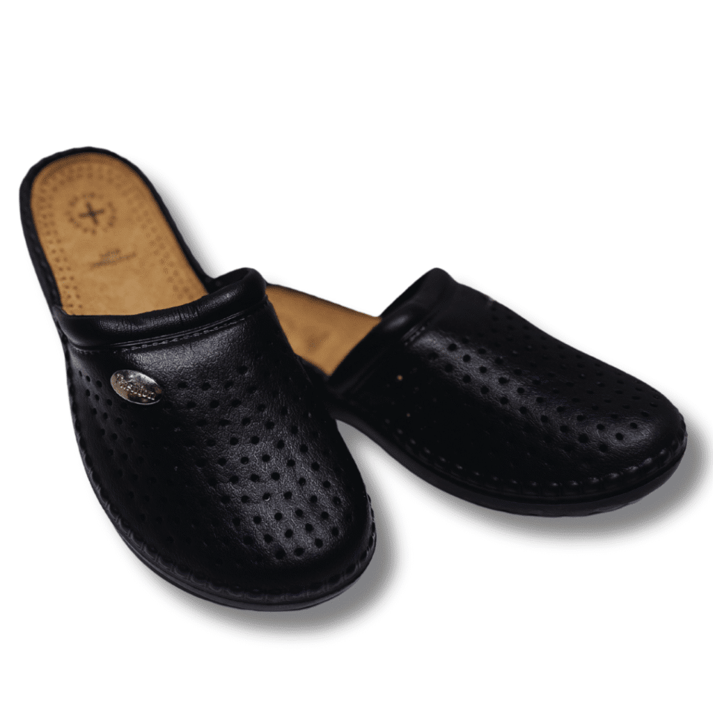 zuecos basicos negros